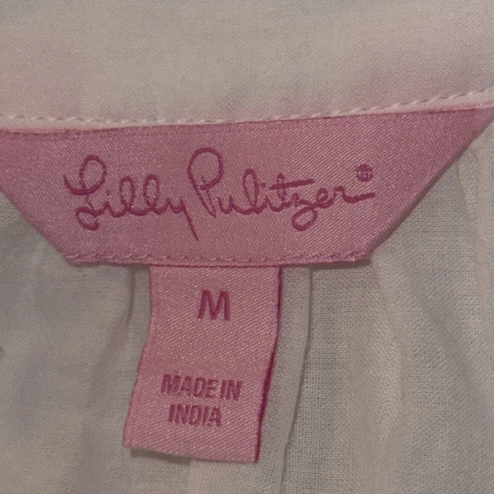 Lilly Pulitzer 100% cotton Eyelet Blouse